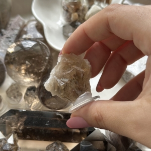 Fluoryt surowy żółty na podstawce D55