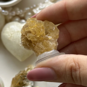 Fluoryt surowy żółty na podstawce B13