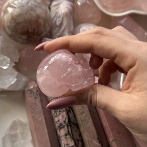 Kwarc różowy czaszka A2