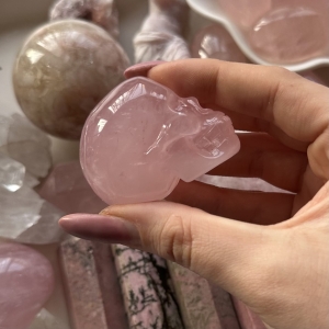 Kwarc różowy czaszka A3