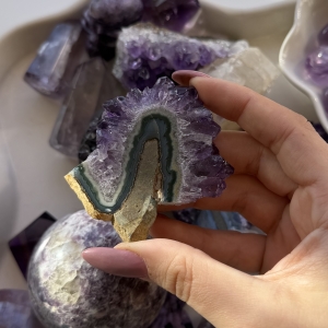 Ametyst surowy stalaktyt D86