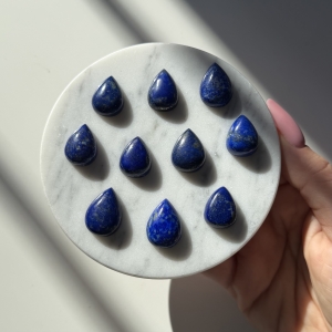 Lapis Lazuli kropla kaboszon K91